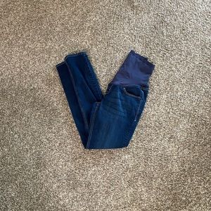 Old Navy maternity jeans, size small